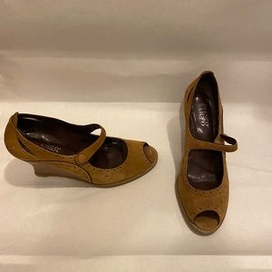 Franco Sarto wedges